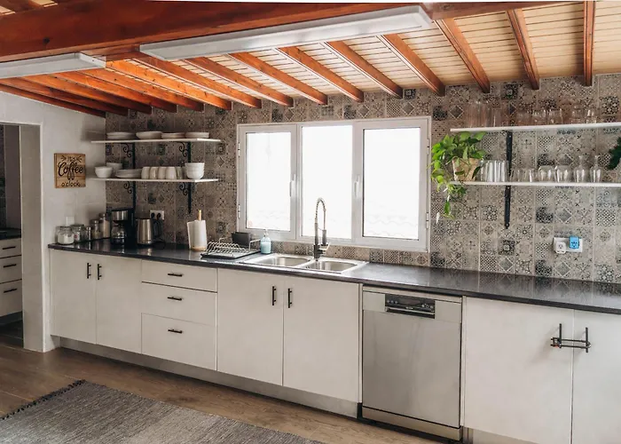 Oceanview Sunset Retreat