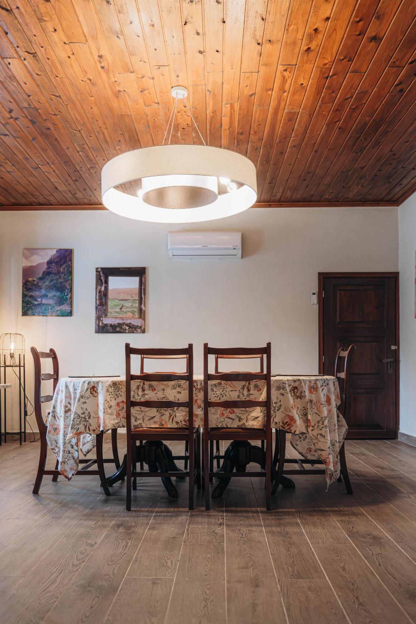 Oceanview Sunset Retreat Holiday home